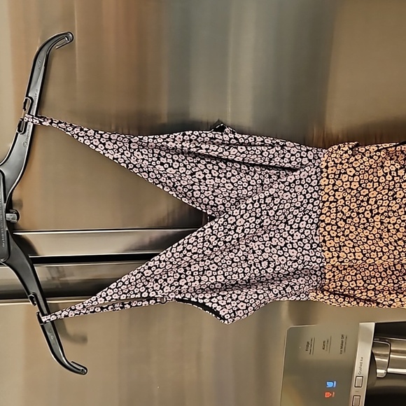 💕HUTCH Elma Cutaway High Low Wrap Dress Colorblocked Ditsy Floral Satin XXS NWT - Picture 12 of 16